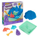 Kinetic Sand , Playset Castelli di Sabbia, Sabbia cinetica con Vaschetta, Sabbia Magica, Sabbia Colorata a Sorpresa 454gr, 3 Formine Incluse, Giocattoli per Bambini e Bambine, 3+ anni